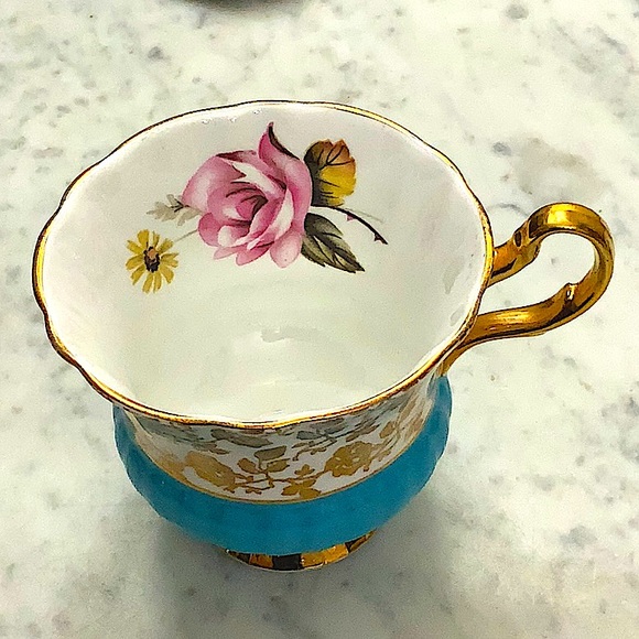 WINDSOR ROSE CUP & SAUCER SET VINTAGE MADE IN ENGLAND BONE CHINA - Picture 9 of 16